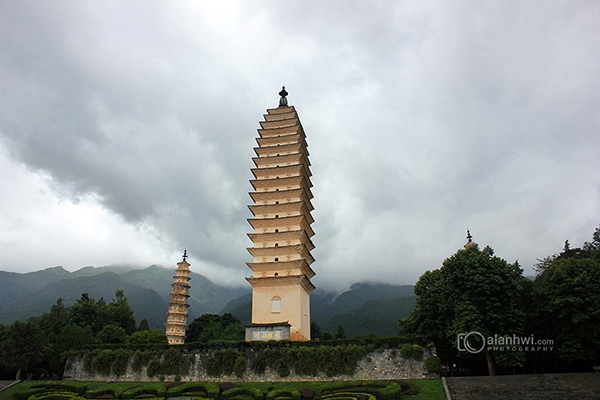 大理崇圣寺三塔